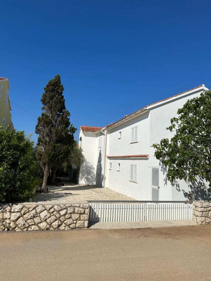 Apartmani Marko Novalja Εξωτερικό φωτογραφία